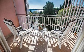 Sea & Me, Pleasant Seaside Home